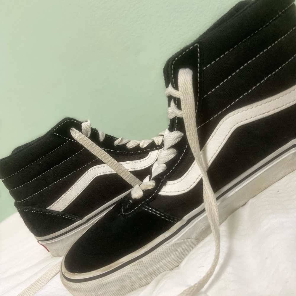 Vans sk8 hi- size 7.5